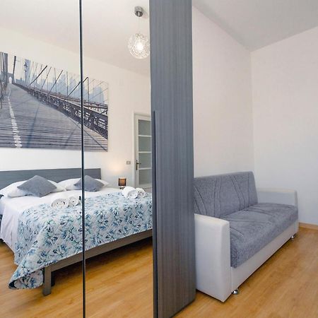 "L'Attico Bianco" City View 10 M A Piedi Dal Mare Savona Zewnętrze zdjęcie