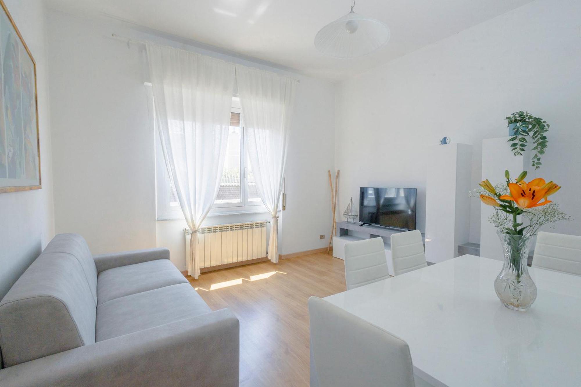 "L'Attico Bianco" City View 10 M A Piedi Dal Mare Savona Zewnętrze zdjęcie