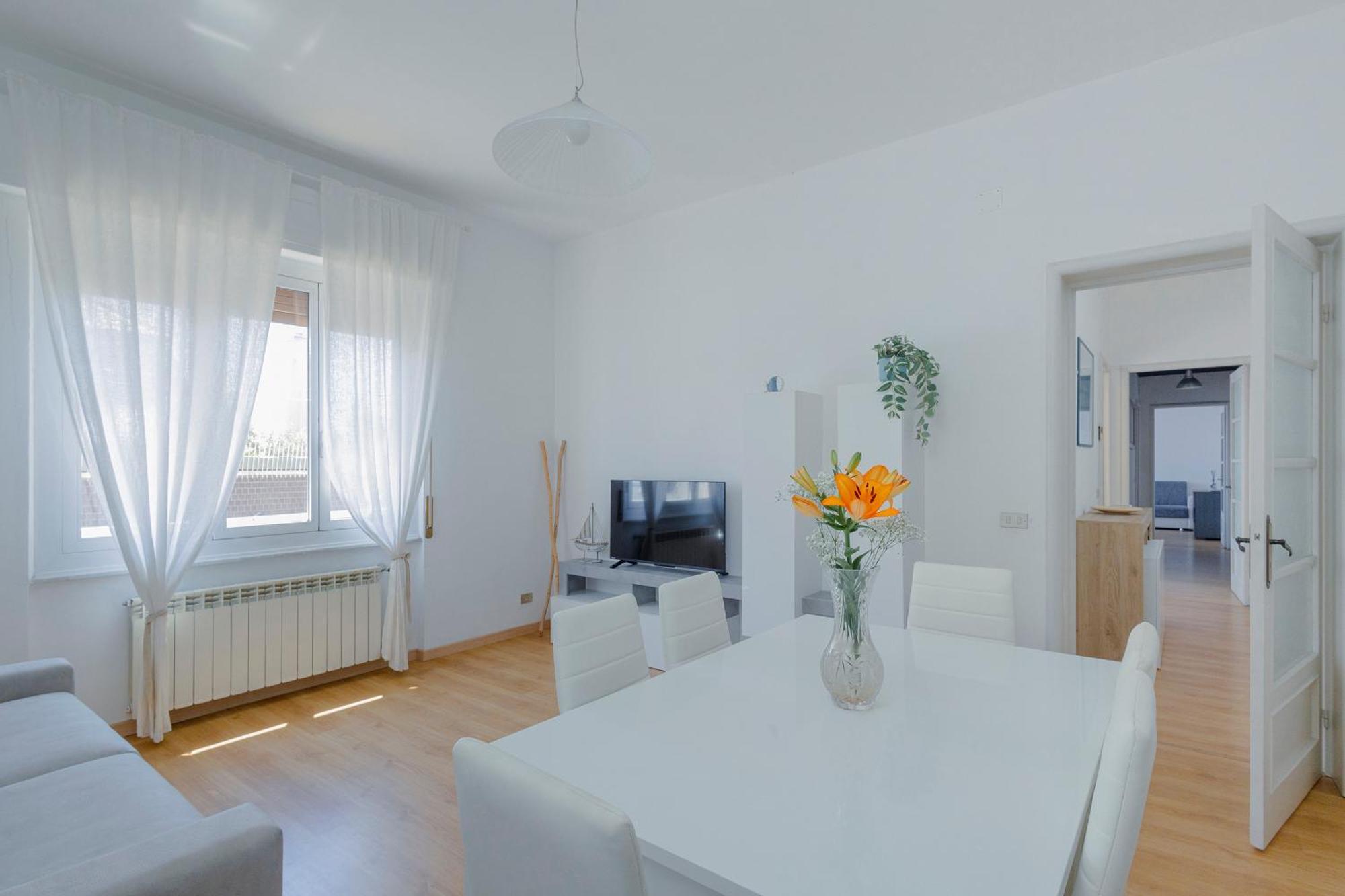 "L'Attico Bianco" City View 10 M A Piedi Dal Mare Savona Zewnętrze zdjęcie